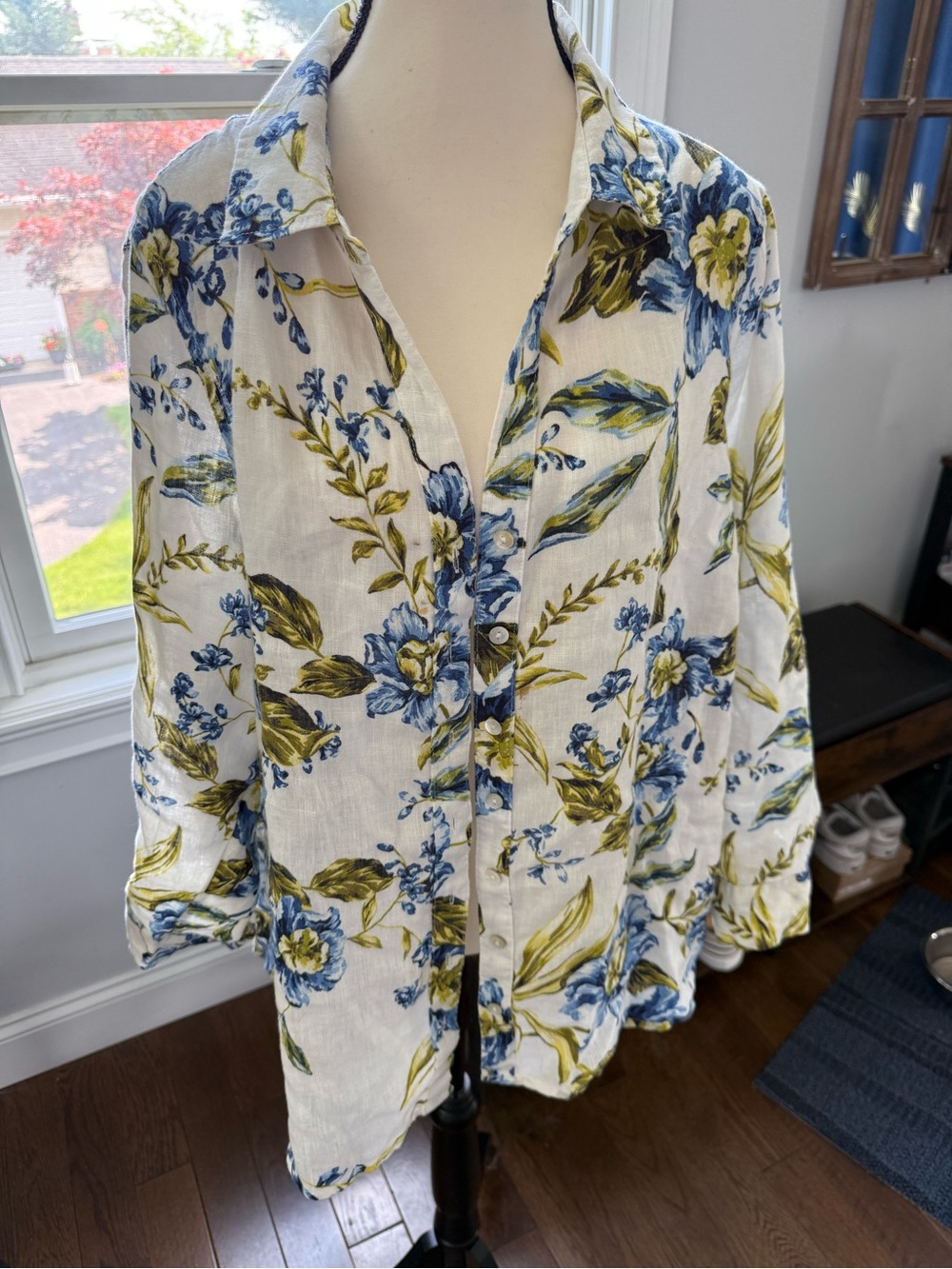 Joie White Floral Button-Up 💯 Linen Blouse with Blue and Green Print Size 1x - Picture 1 of 7